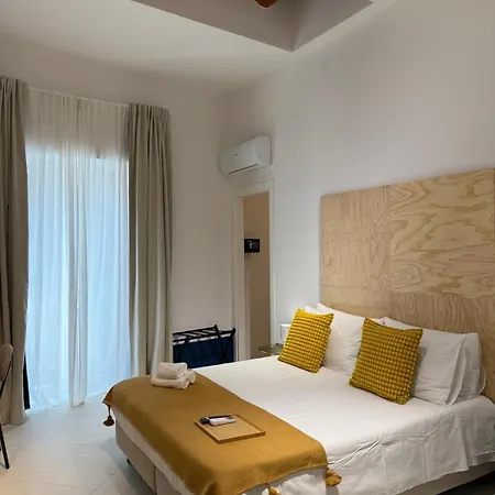 Tresette Porta Capuana 4*